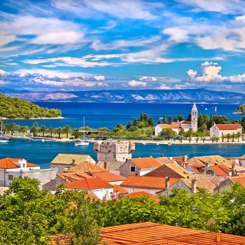 Bootsurlaub in Kroatien: Der vollständige Ratgeber zum Segeln auf der Adria