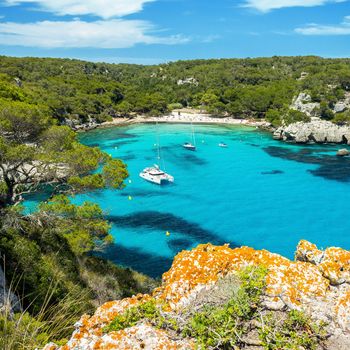 Boat Charter in Spain: The Complete Guide